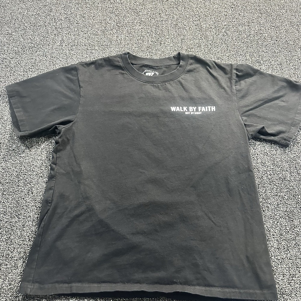 Twisted Label Walk By Faith Not By Sight Black Graphic T-Shirt Small Mens Street